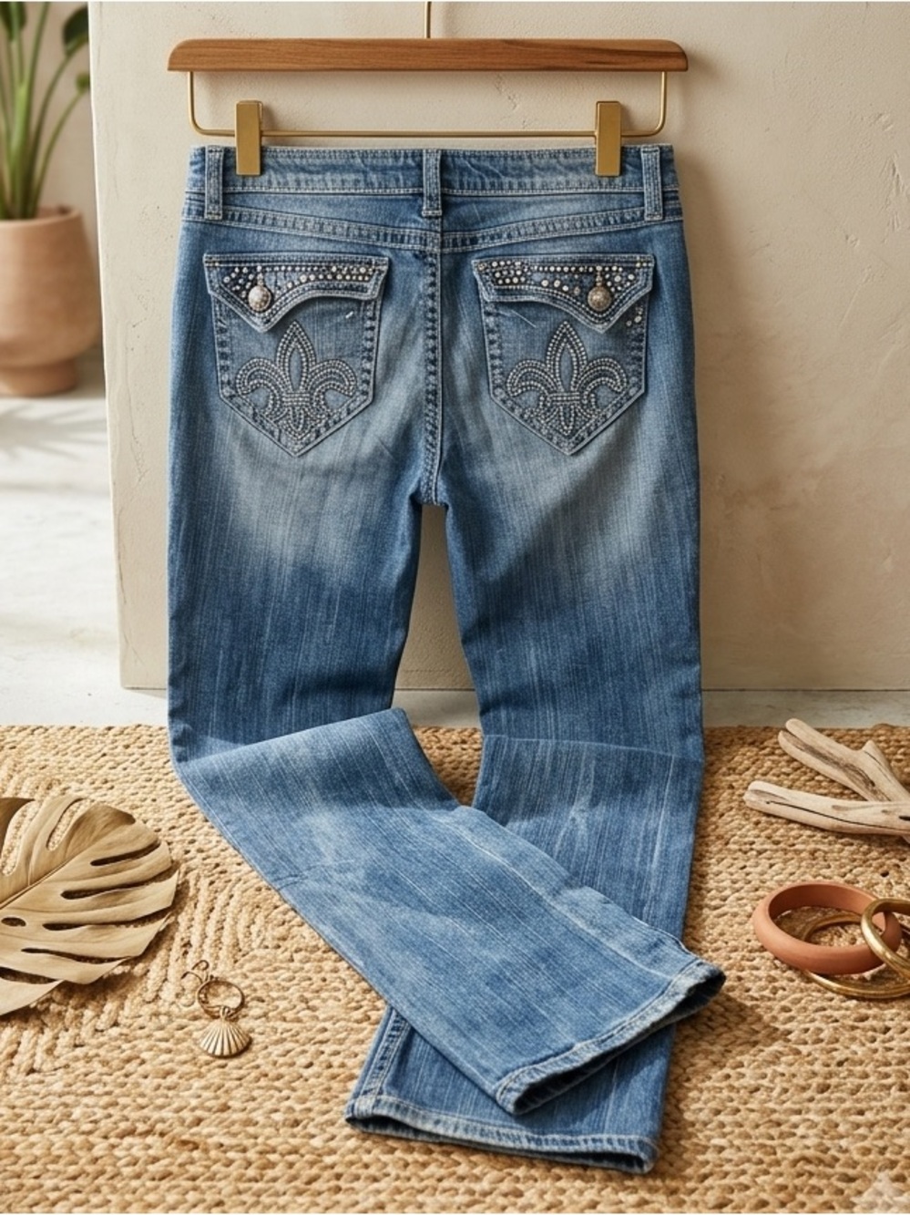 WRANGLER ROCK 47 Women’s Embellished Bootcut Low rise Jeans